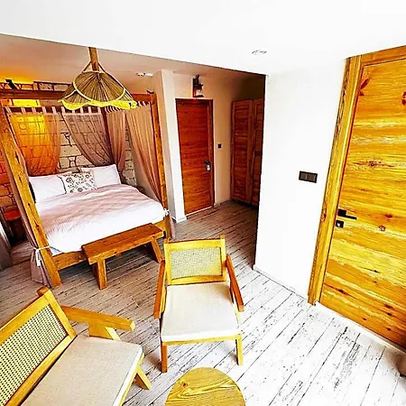 Hotel Fizzio Alacati