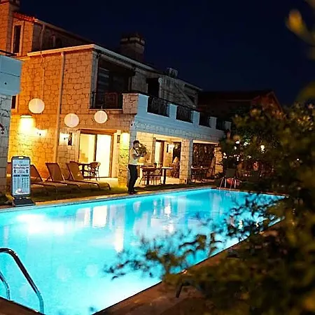 Hotel Fizzio Alacati