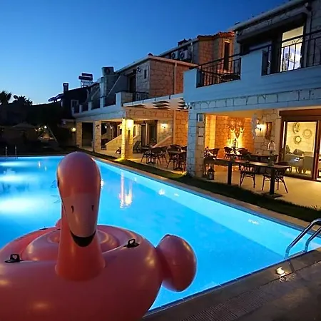Hotel Fizzio Alacati