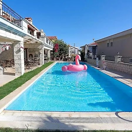 Hotel Fizzio Alacati